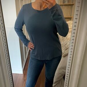 New Banana Republic Timeless Long-Sleeve Blue Shirt